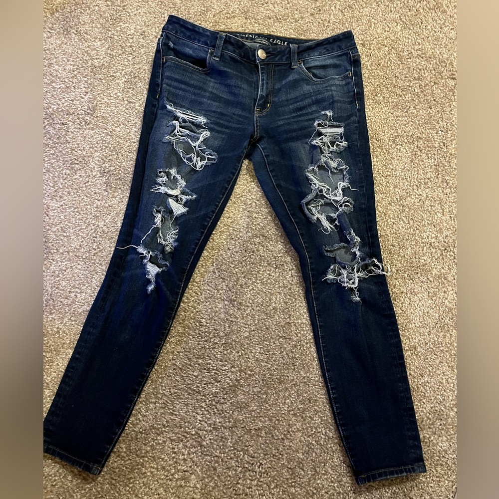 American Eagle Distressed  Women Jeans Size 10 Short